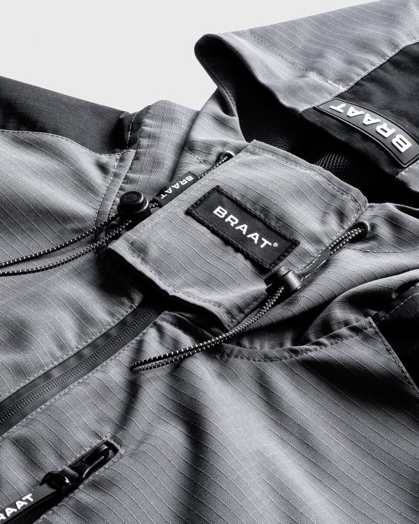 BRAAT-Grey-Windbreaker-Detail-1